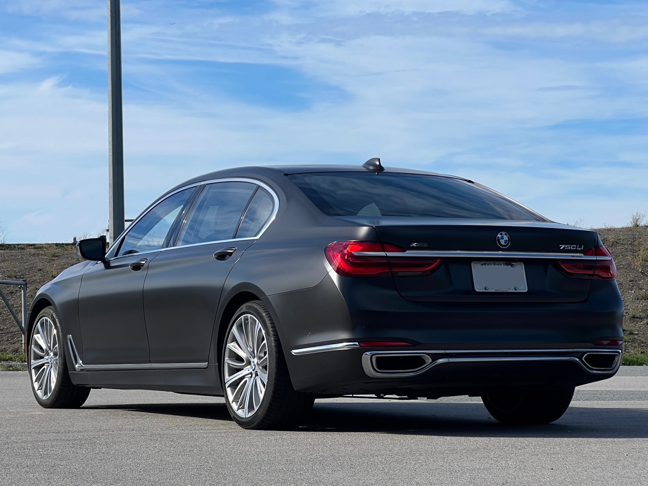 2016 BMW 750Li xdrive | No accident | BC Local | One owner - Image 6